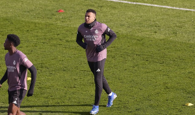 九游体育-输球率43%！姆巴佩本赛季缺席7场比赛，皇马输掉其中3场